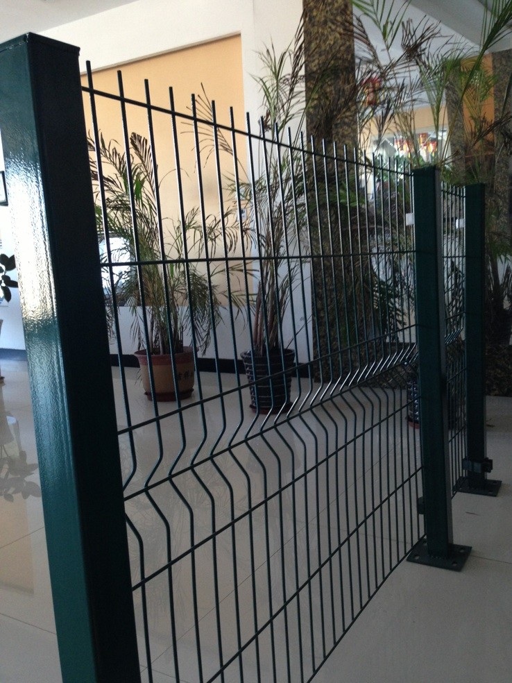 不同类型护栏网应用场景分析