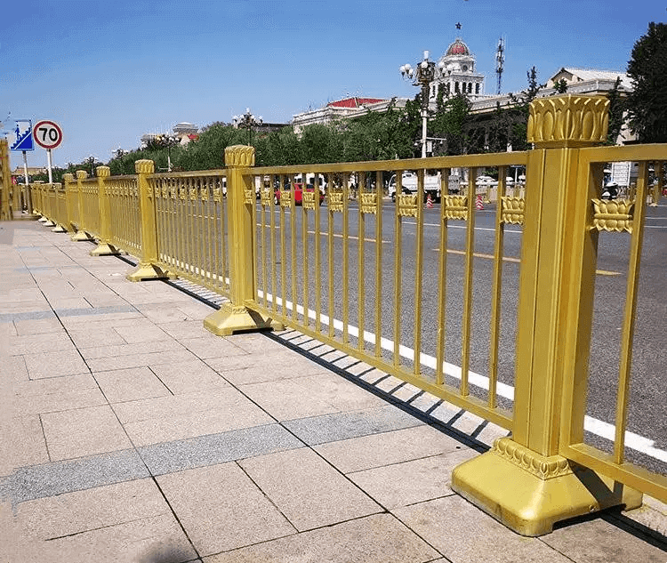 双边丝护栏网在公园建设中的美化与安全功能
