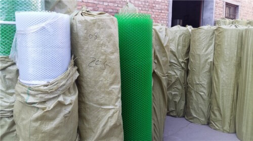 雪灾防护网：为什么要选择耐候性优异的材料？