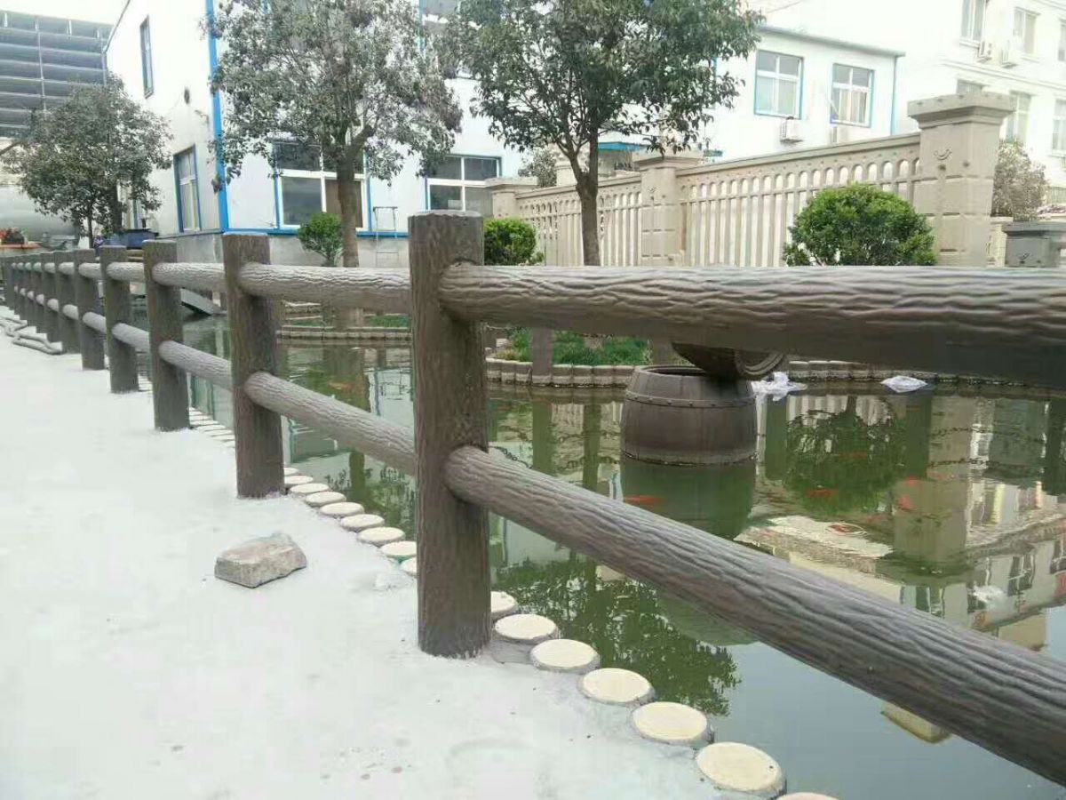 热浸镀锌护栏网：防腐新选择